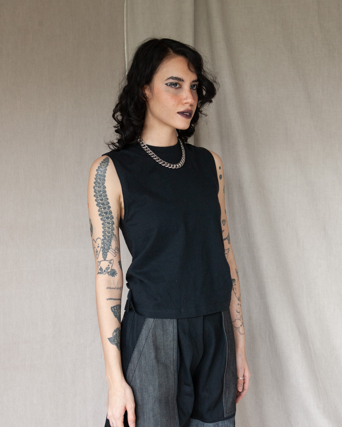 W'MENSWEAR TANK - BLACK