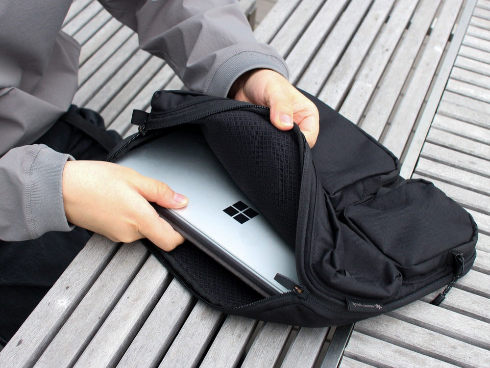 SNOW PEAK EVERYDAY USE LAPTOP CASE - OLIVE