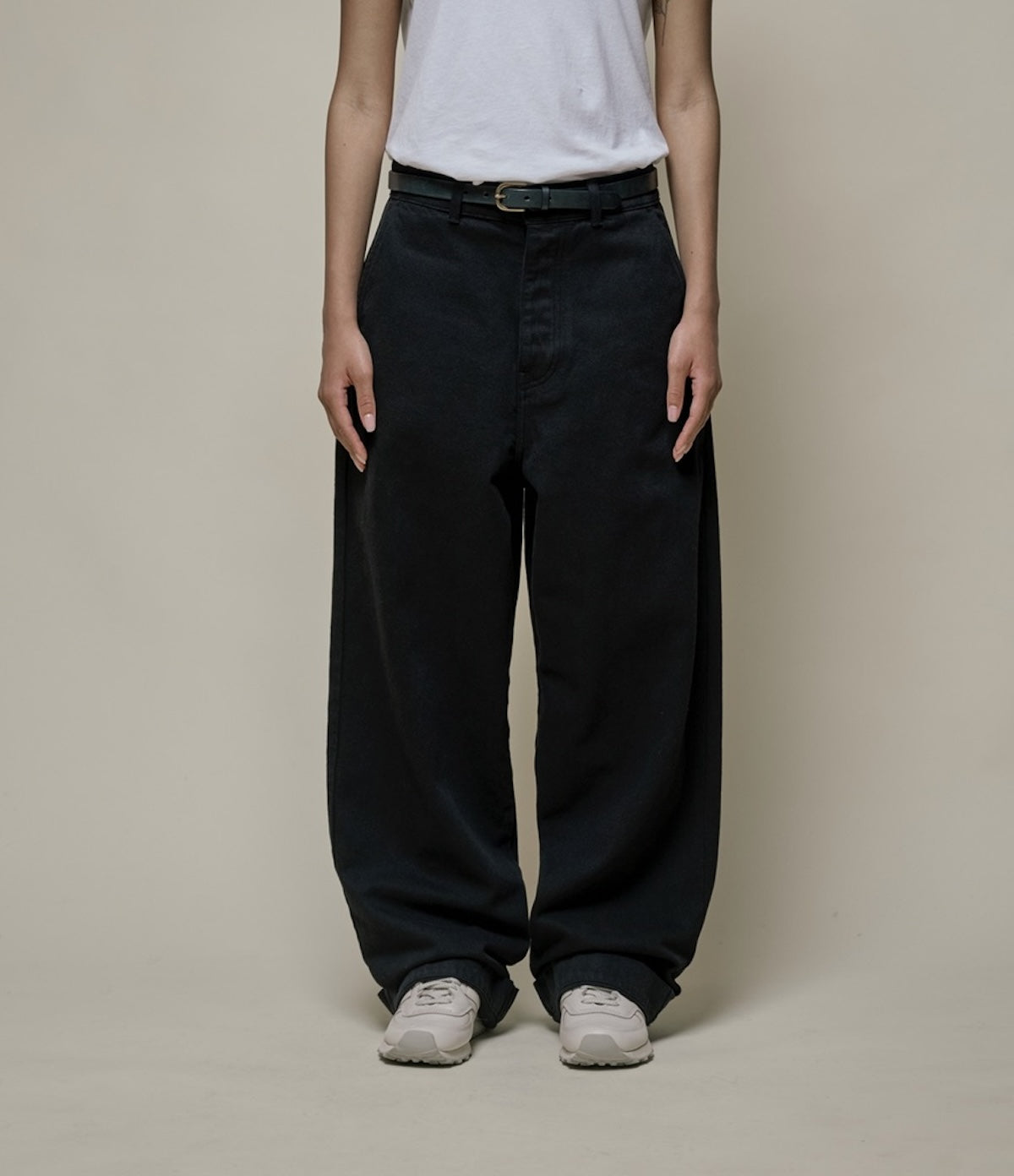 MERZ B. SCHWANEN UNISEX HIGH RISE CHINO - BLACK