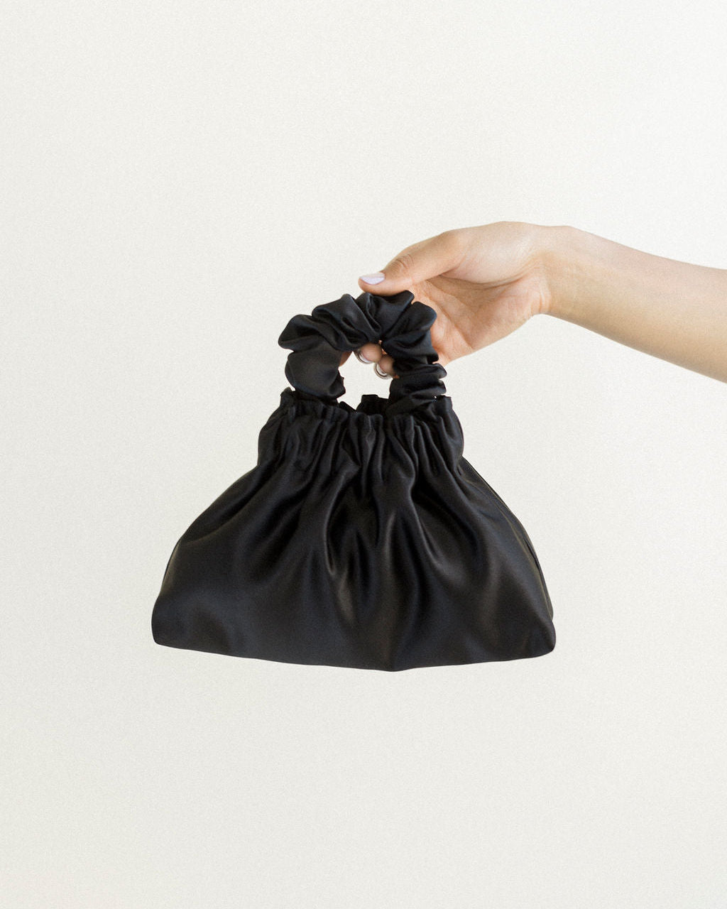 A BRONZE AGE - HALO BAG - BLACK