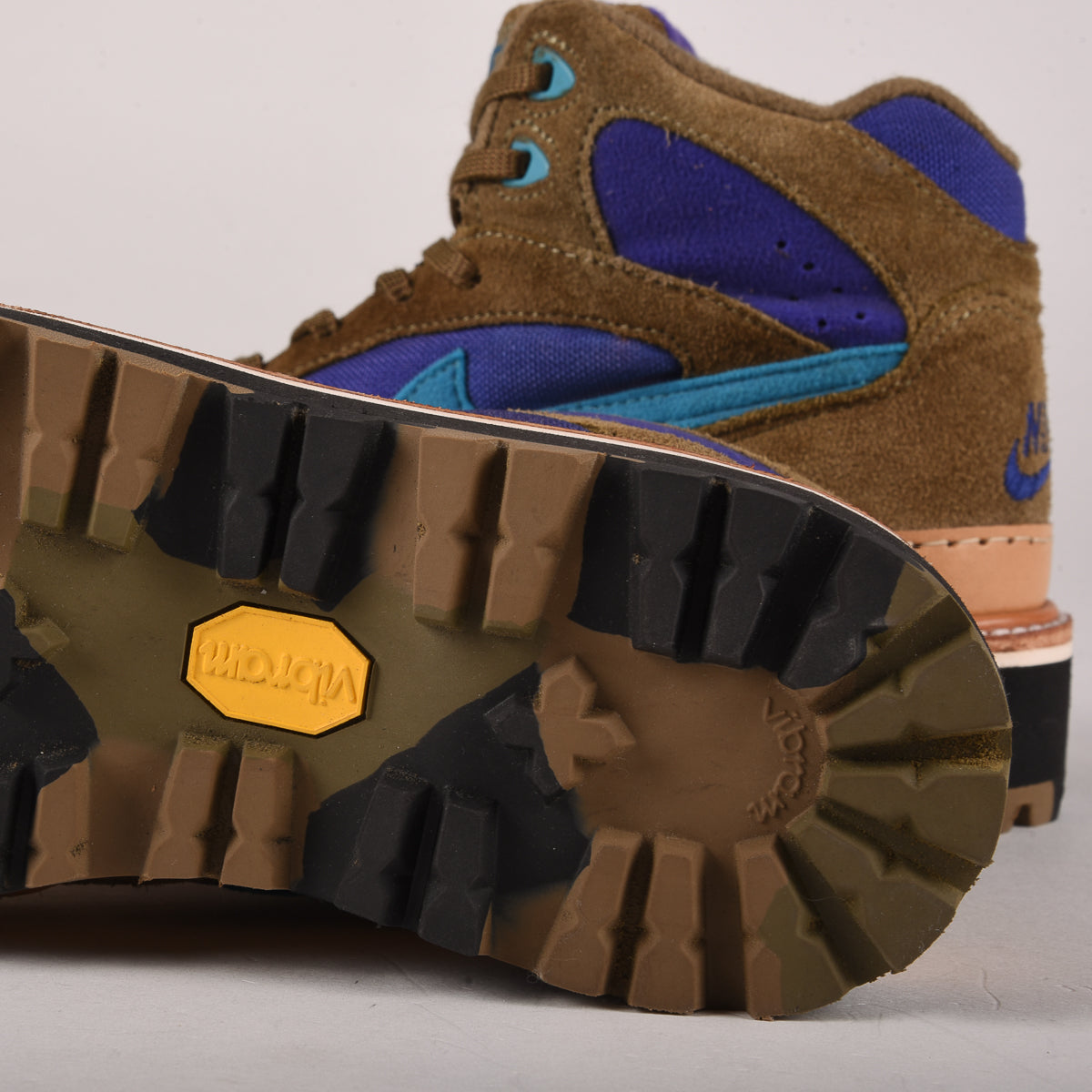 reCONSTRUCTED by SAMUEL FALZONE - 1992 NIKE ACG - OLIVE/ PURPLE