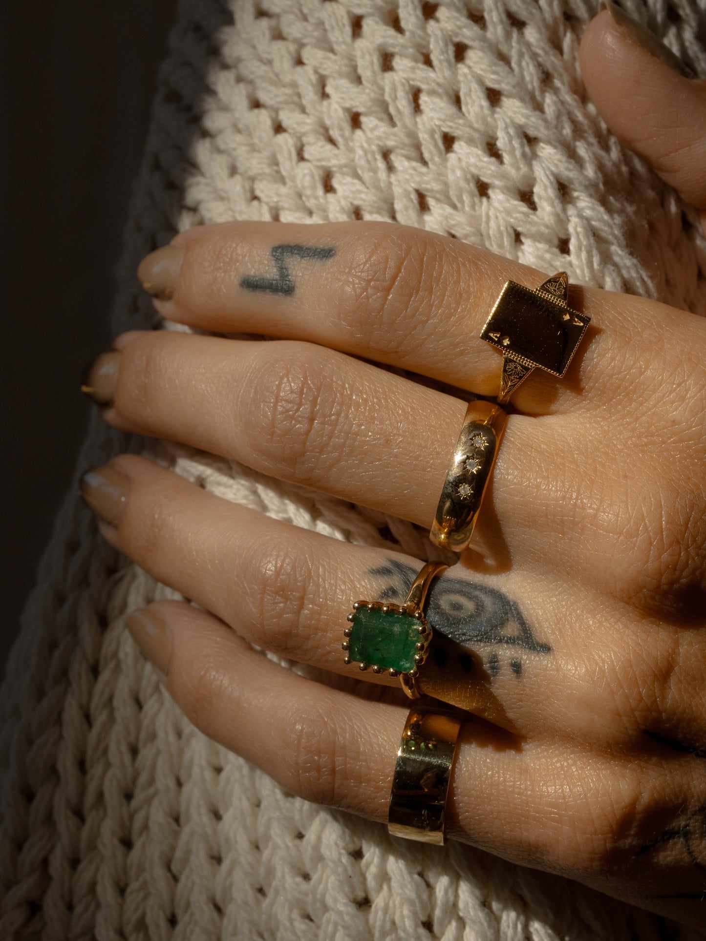 MEREWIF RAMONA GOLD RING - RAW EMERALD