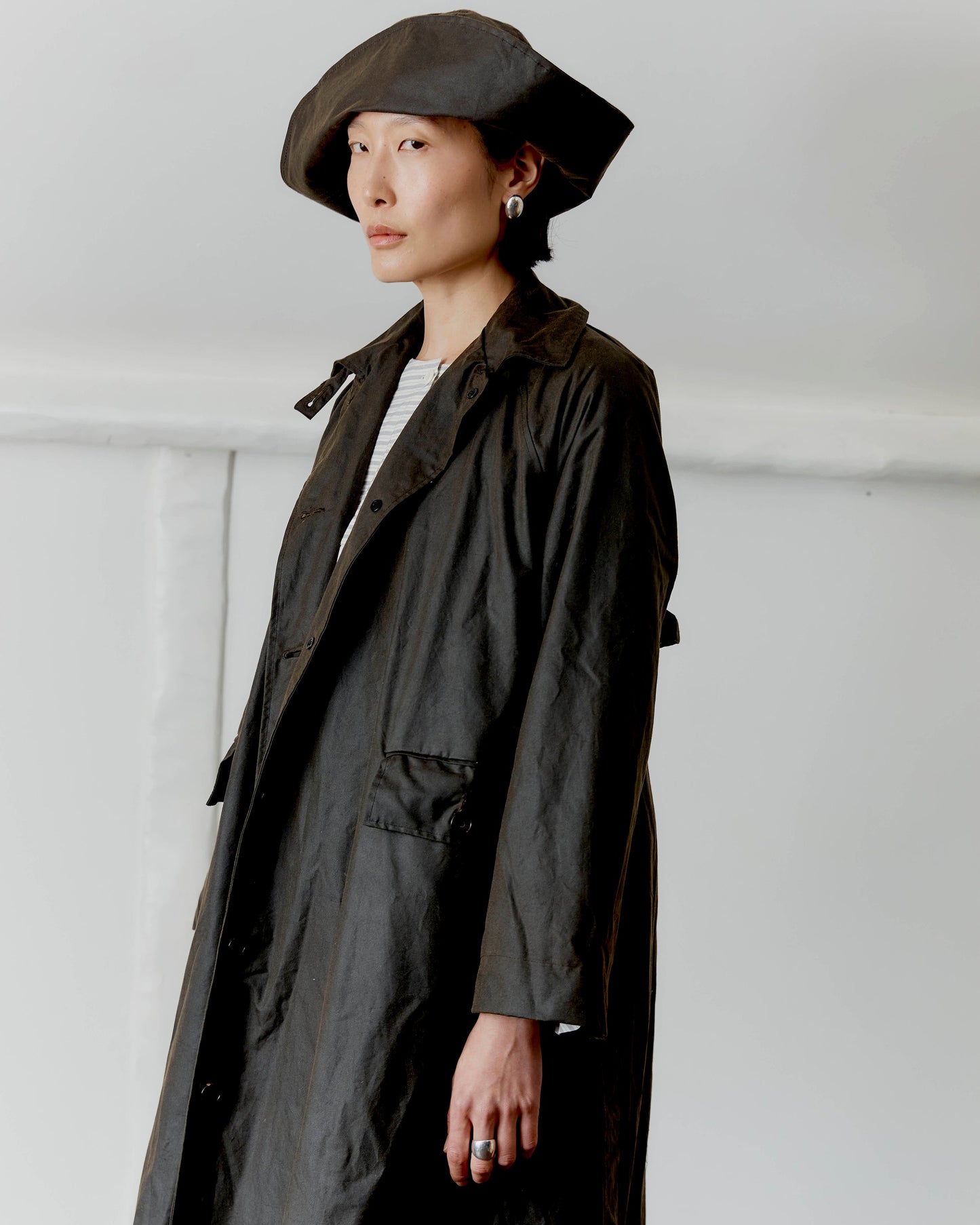 CAWLEY BRITISH OILSKIN SUN HAT WITH LEATHER BELT - OLIVE