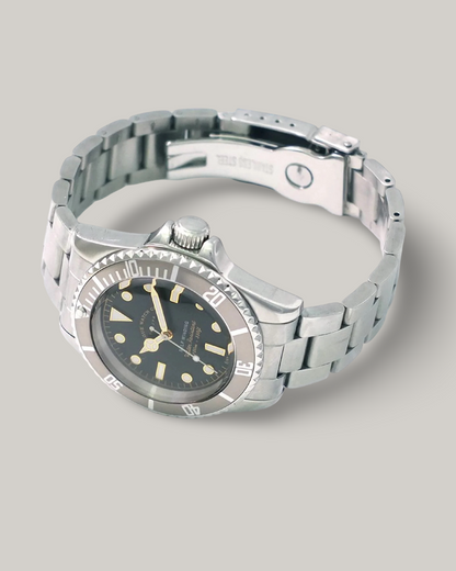 VAGUE WATCH CO. GREY FADE DIVER