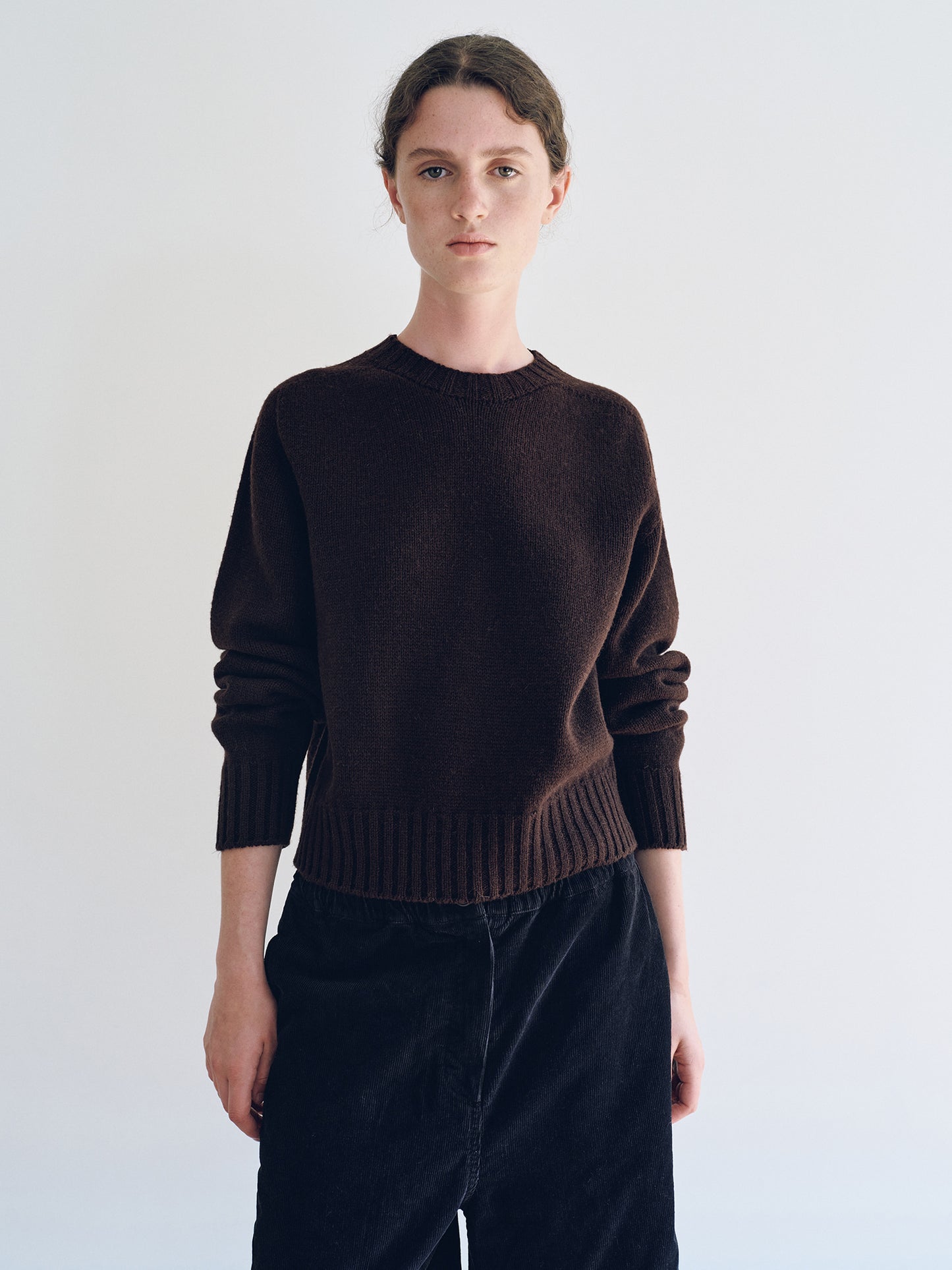 NOTHING WRITTEN BUNNY WOOL PULLOVER - DARK BROWN
