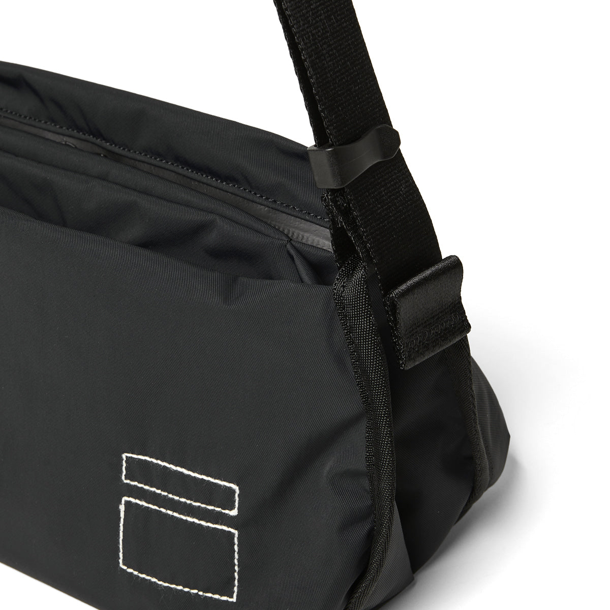 BLANKOF BELLOWS BAG 4 - (S) - BLACK