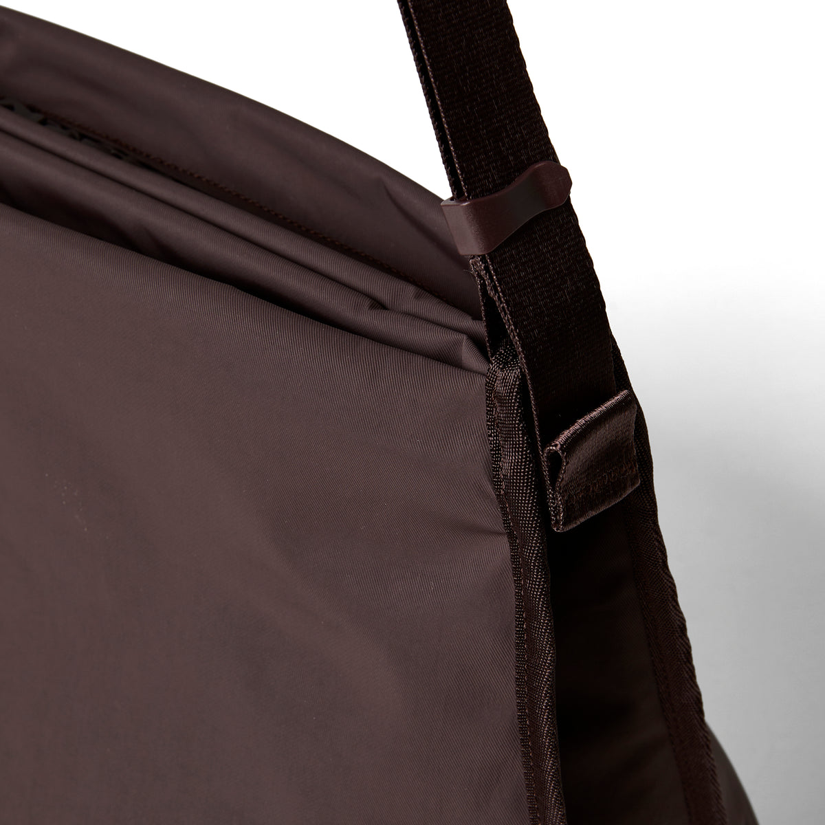 BLANKOF BELLOWS BAG 15 - (M) - ASH BROWN