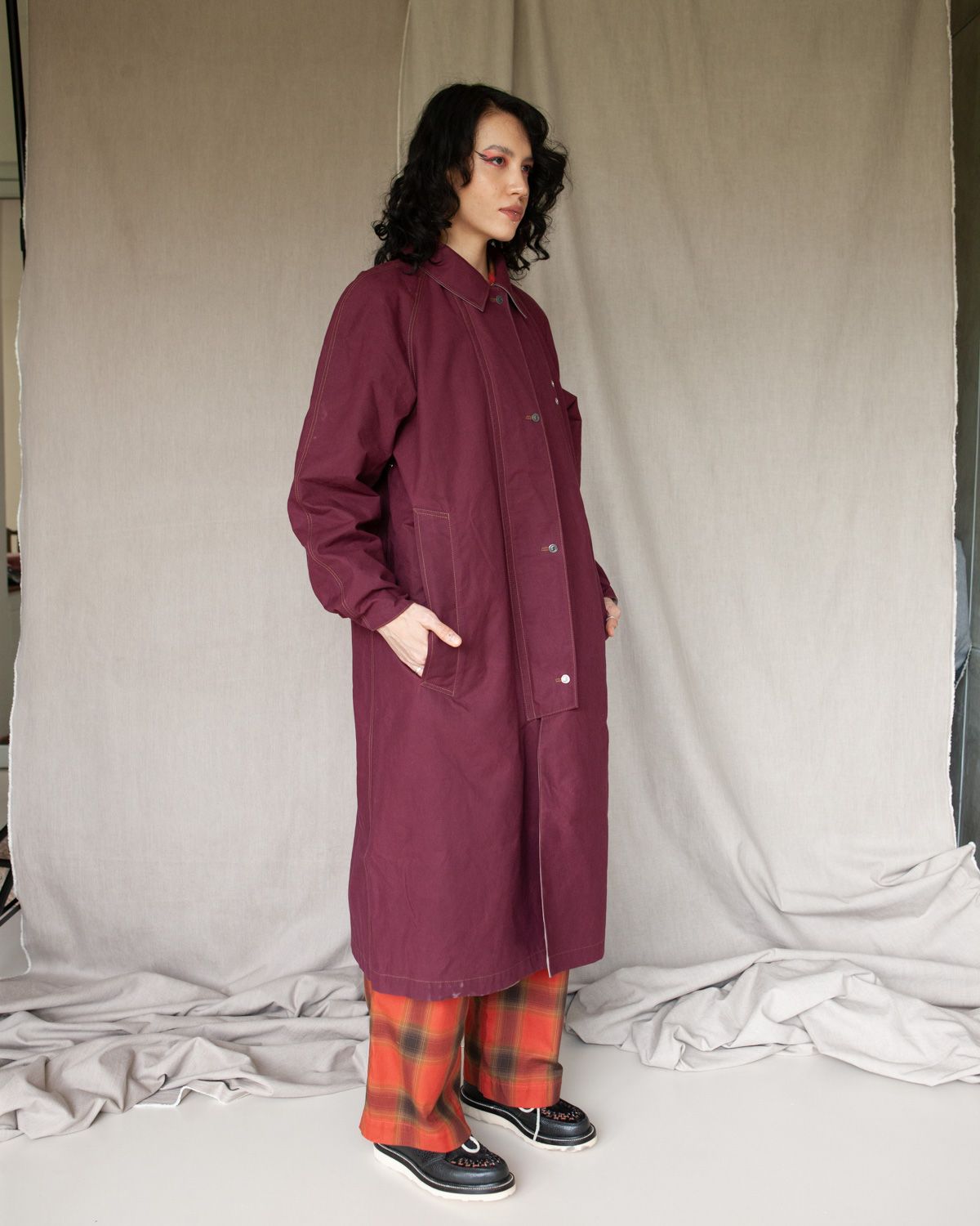 W'MENSWEAR REVERSIBLE CYCLING TRENCH - BURGUNDY