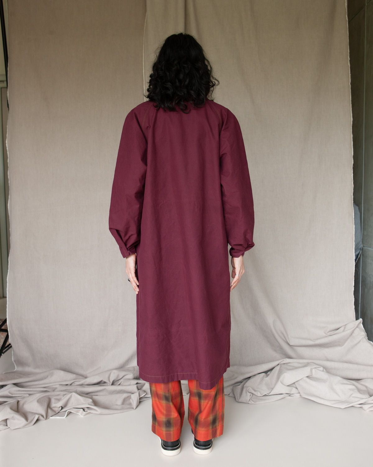 W'MENSWEAR REVERSIBLE CYCLING TRENCH - BURGUNDY