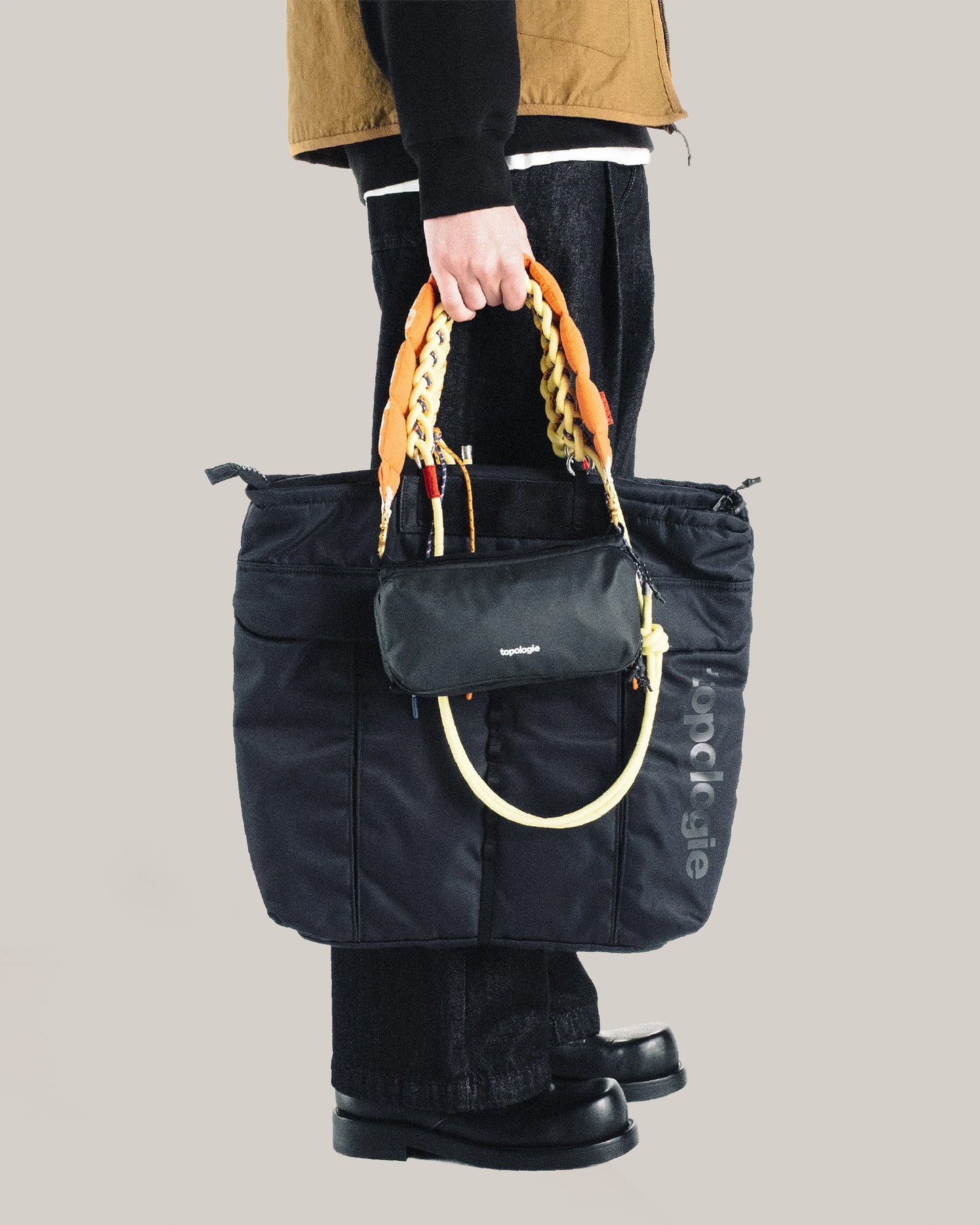TOPOLOGIE HELMET BAG BLACK BOMBER