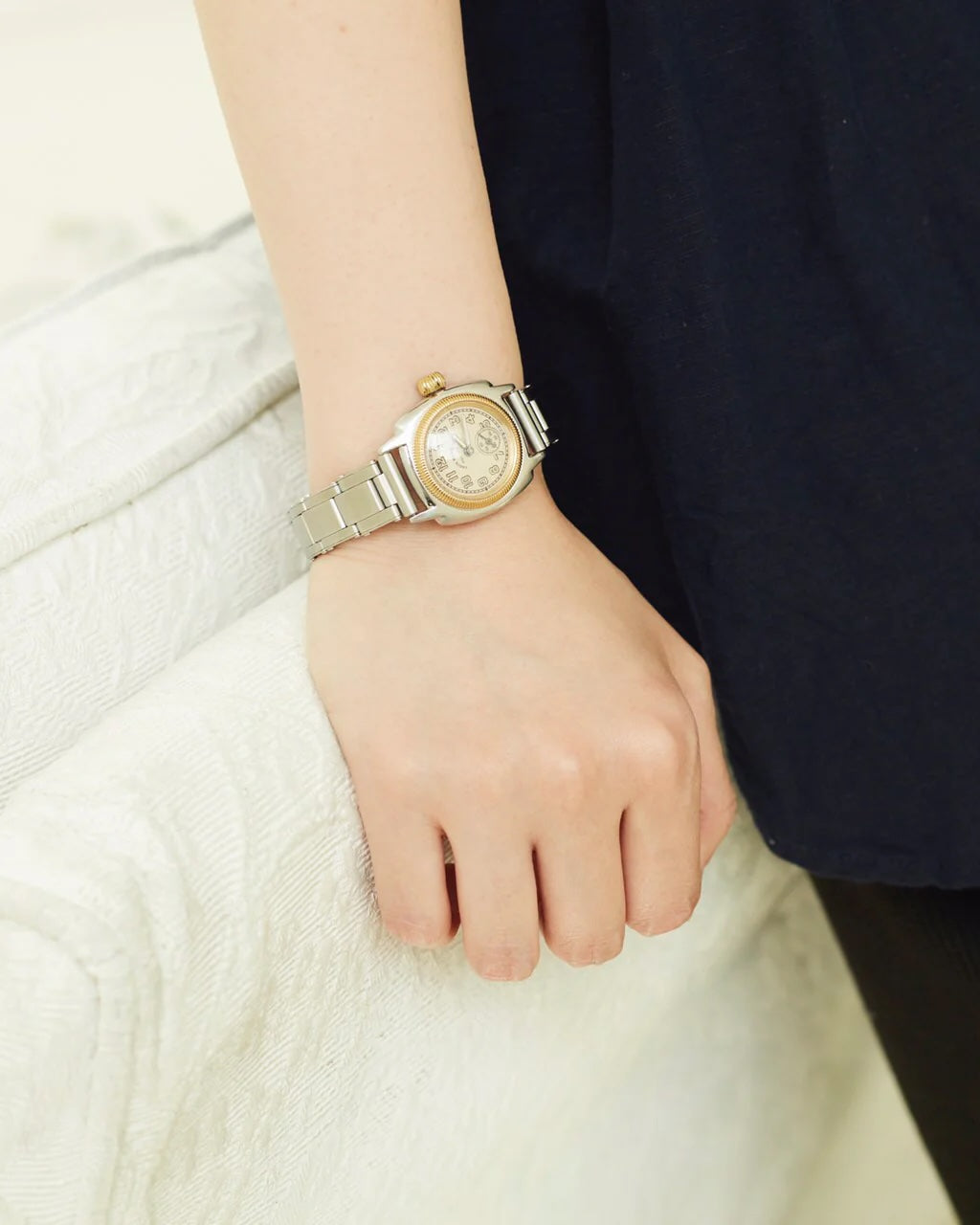 VAGUE WATCH CO. COUSSIN EARLY STAINLESS BELT