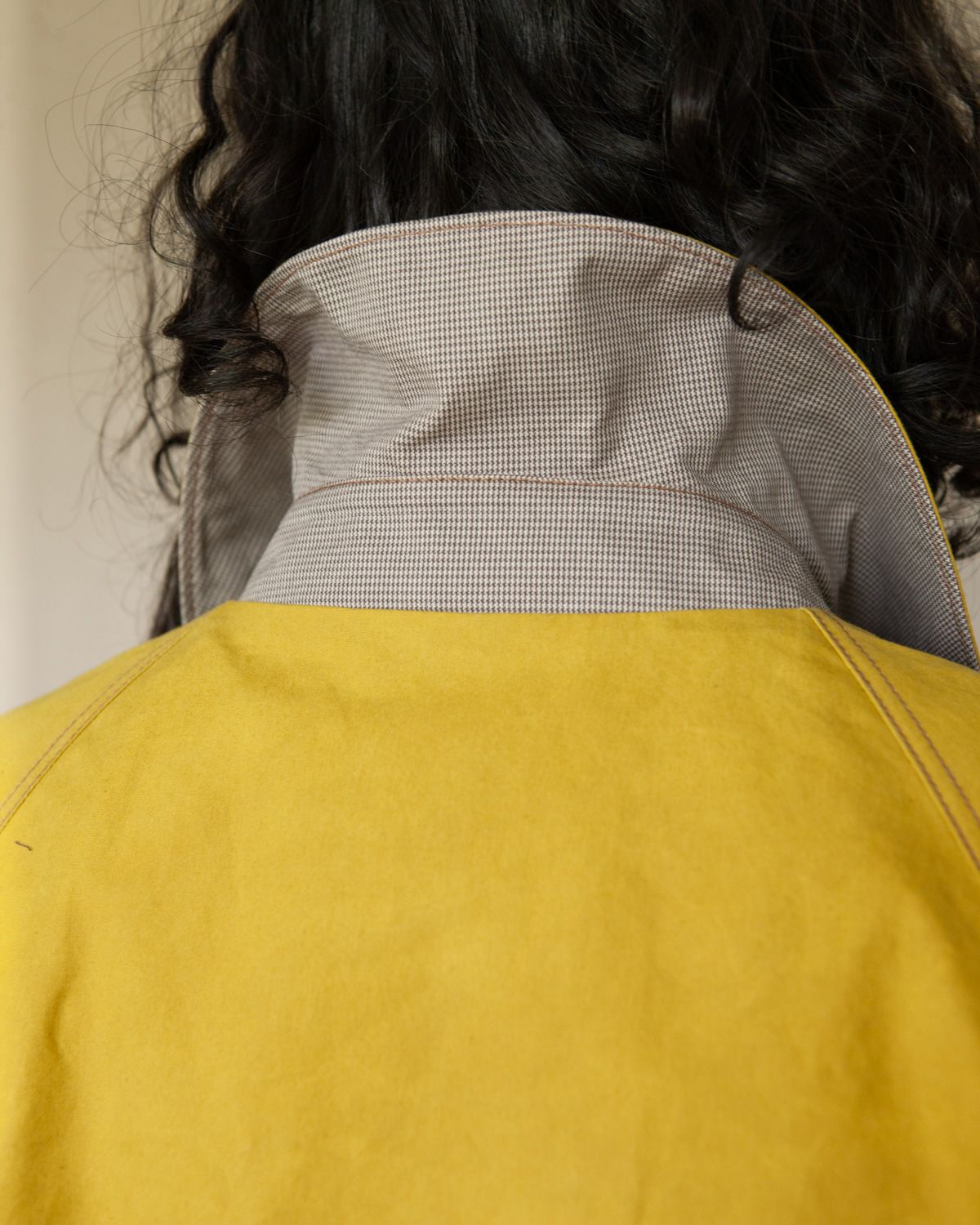 W'MENSWEAR REVERSIBLE CYCLING TRENCH - OLIVINE