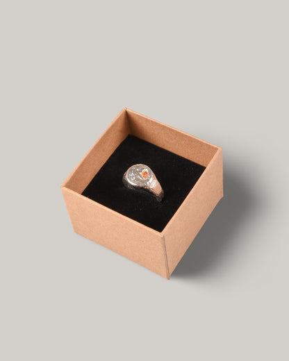 THE OUZE RAW ORANGE SAPPHIRE ROUND SIGNET - STERLING SILVER