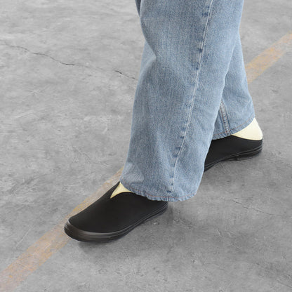 SLIT MULE - BLACK MONO