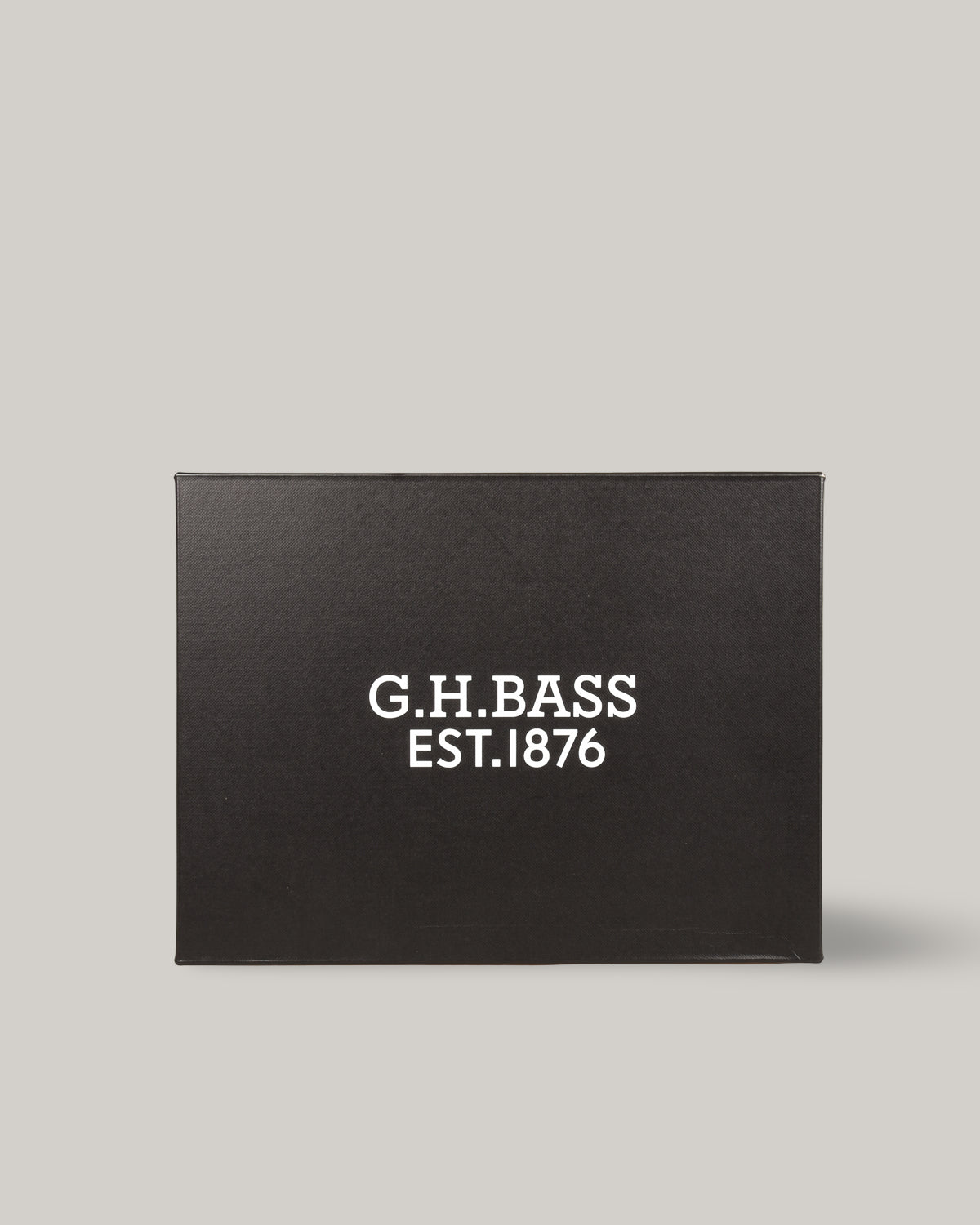 G. H. BASS RANGER CAMP MOC SUEDE - MID BROWN