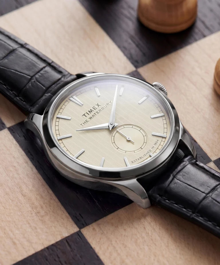 TIMEX WATERBURY CLASSIC 39MM - SILVER -  BLACK LEATHER STRAP
