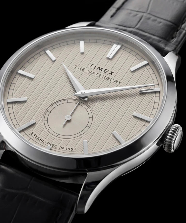 TIMEX WATERBURY CLASSIC 39MM - SILVER -  BLACK LEATHER STRAP