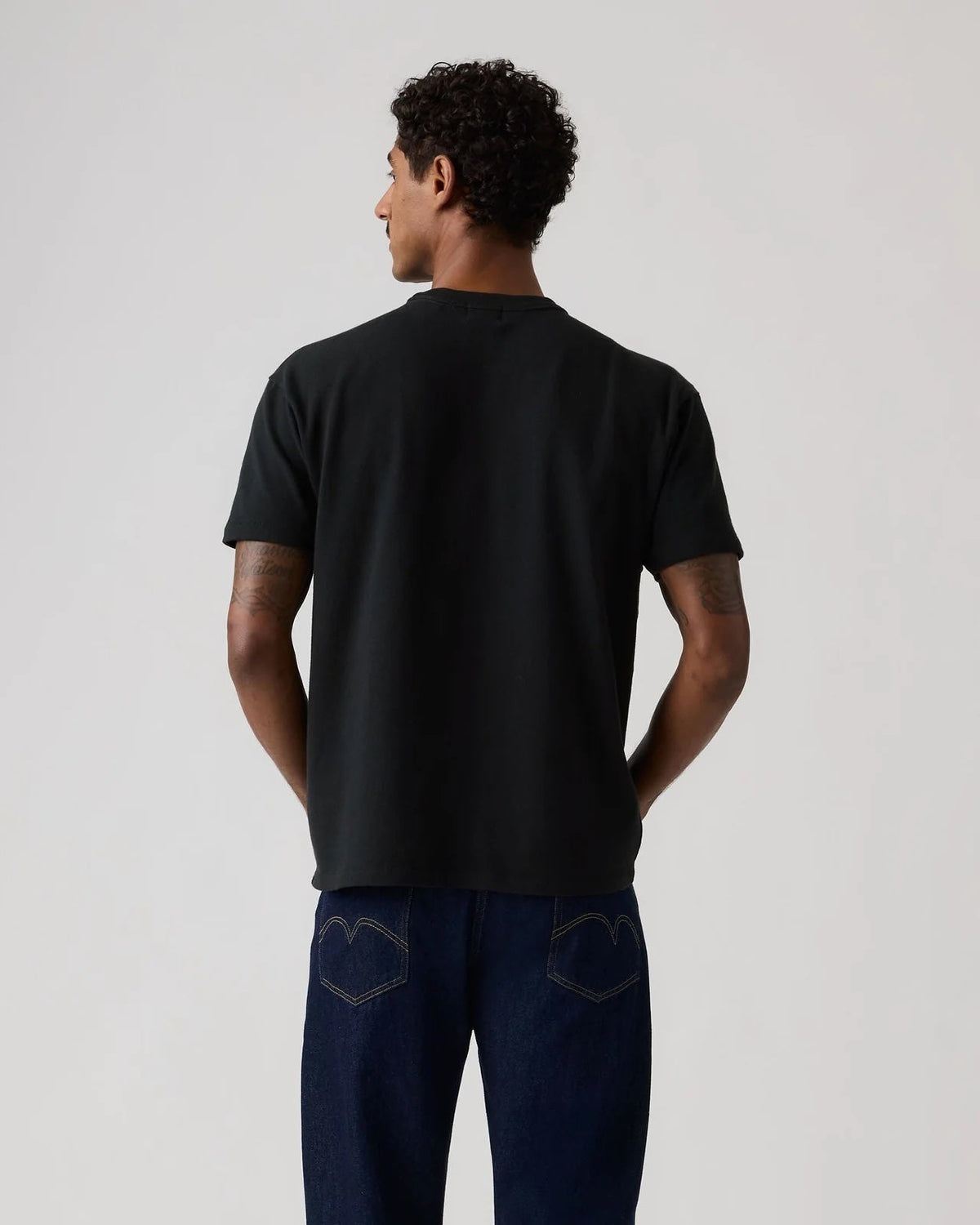 LEVI'S VINTAGE CLOTHING 1960's CASUAL TEE - JET BLACK