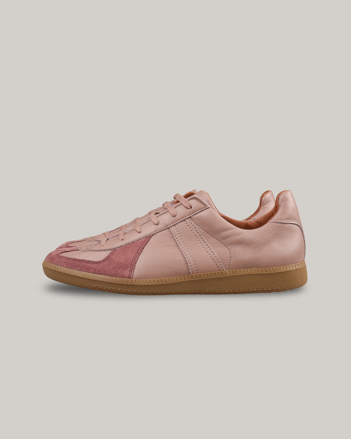 REPRODUCTION OF FOUND - GERMAN MILITARY TRAINER - BROWN ROSE