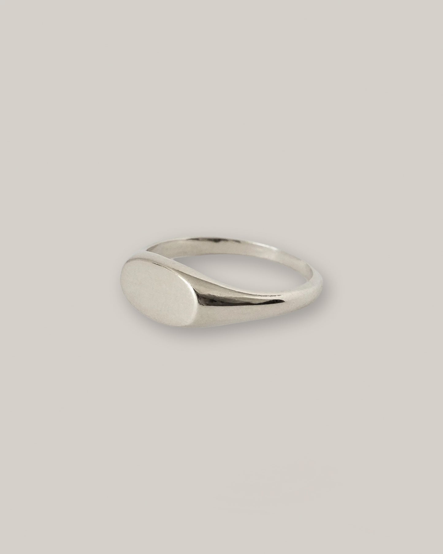 MEREWIF WYATT SIGNET - STERLING SILVER